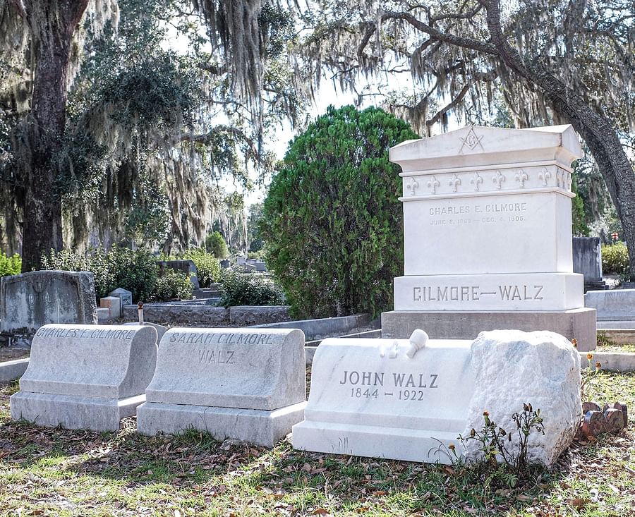 Seasonal beauty of Bonaventure Cemetery with live oaks and Spanish moss